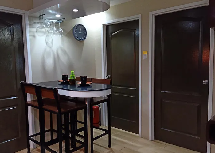 Renz's Metro Hideout Apartamento
